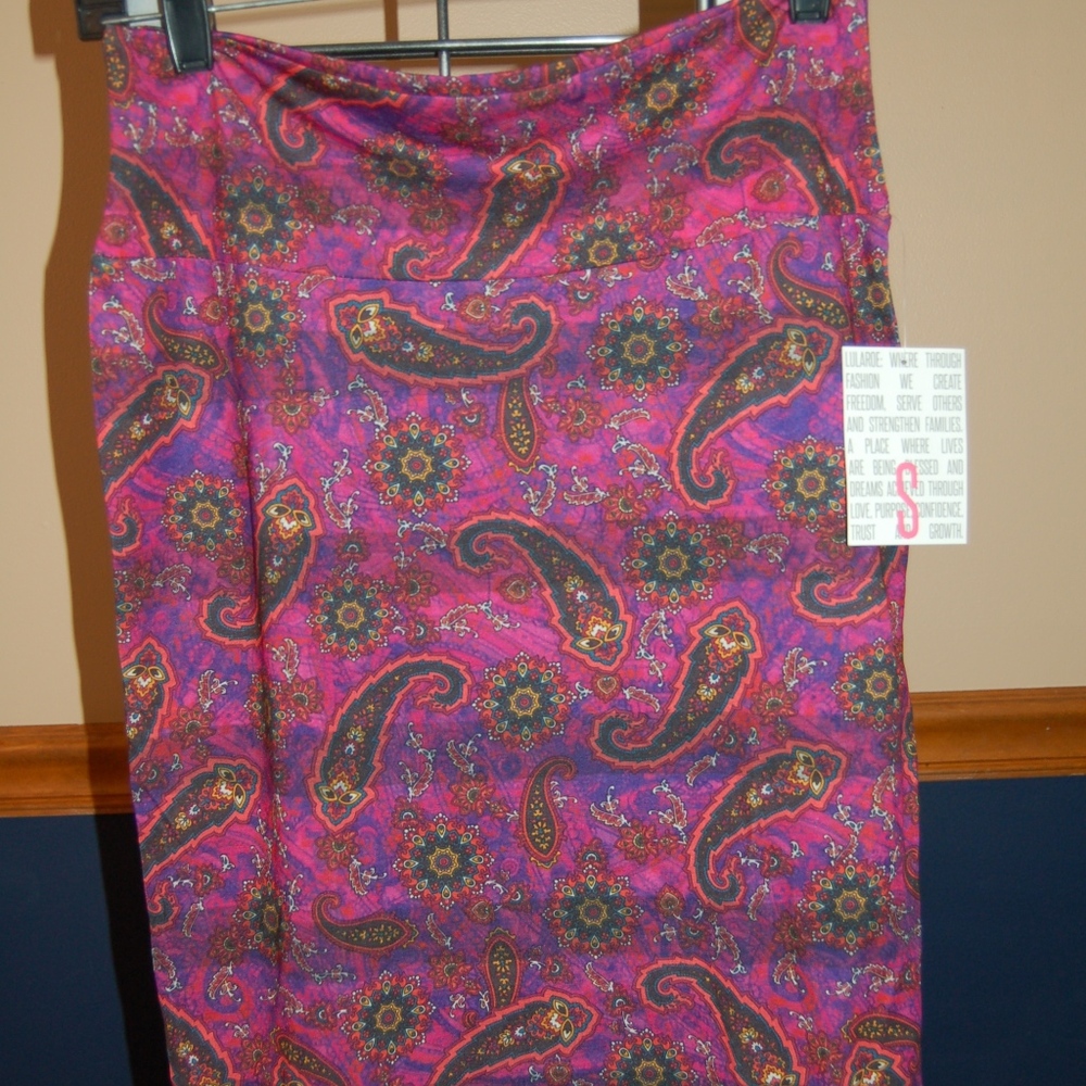 Cassie Lularoe Skirt Paisley